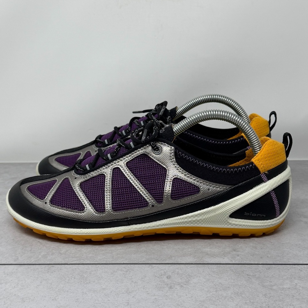 Ecco Biom Women's Purple and Black Athletic Shoes Size EU 41